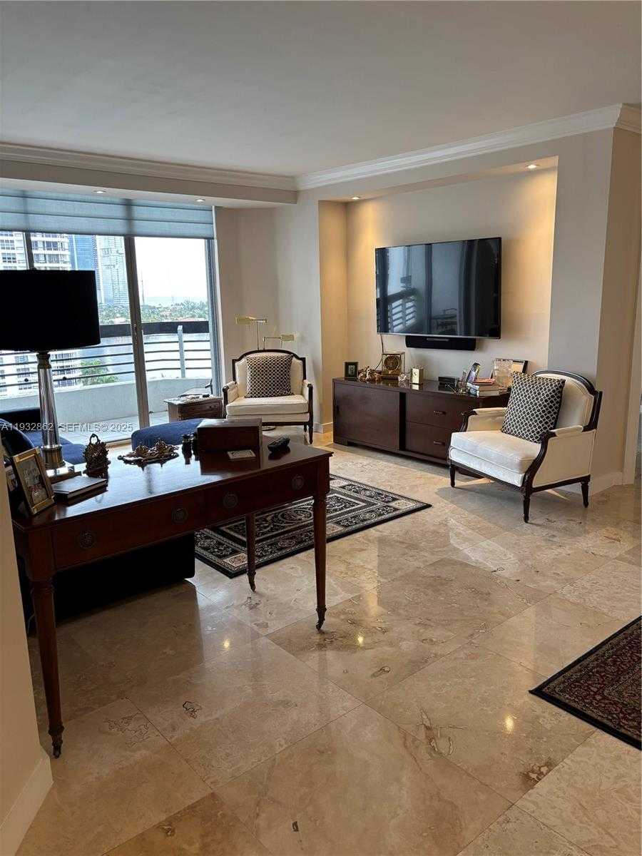 Small Image of 3530 MYSTIC POINTE DR #1212, Aventura Number 13