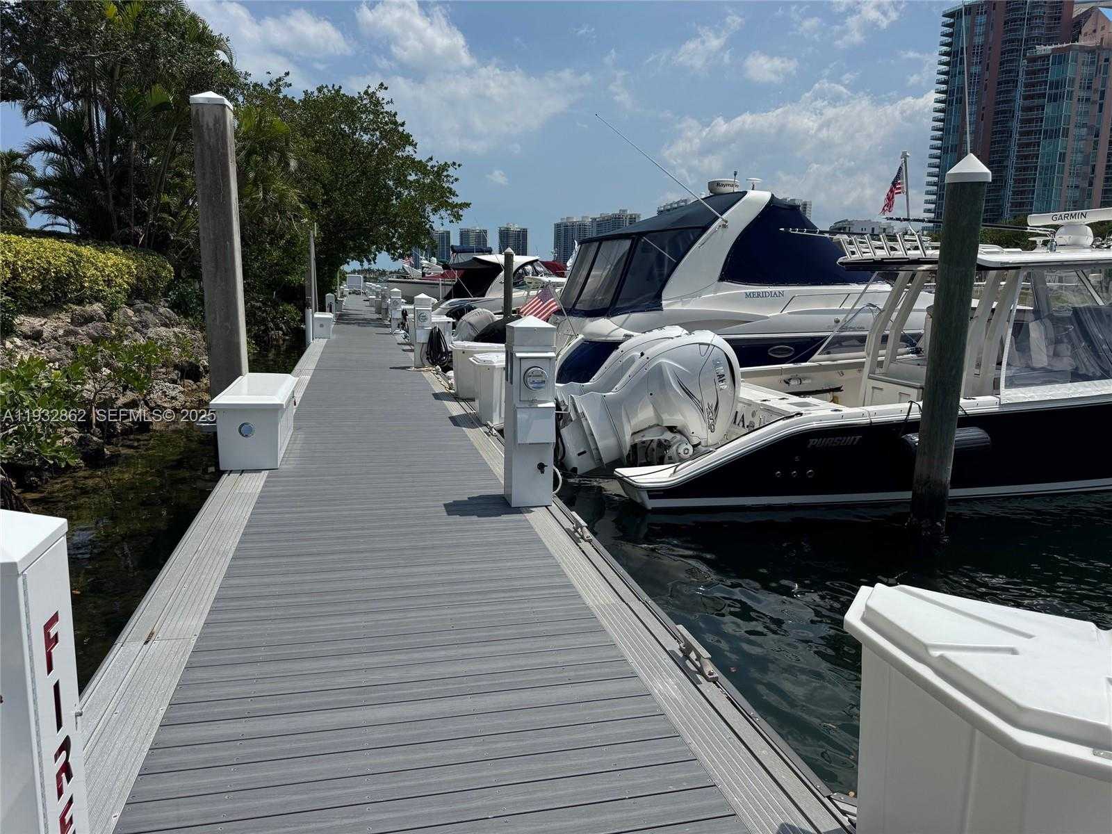 Small Image of 3530 MYSTIC POINTE DR #1212, Aventura Number 27