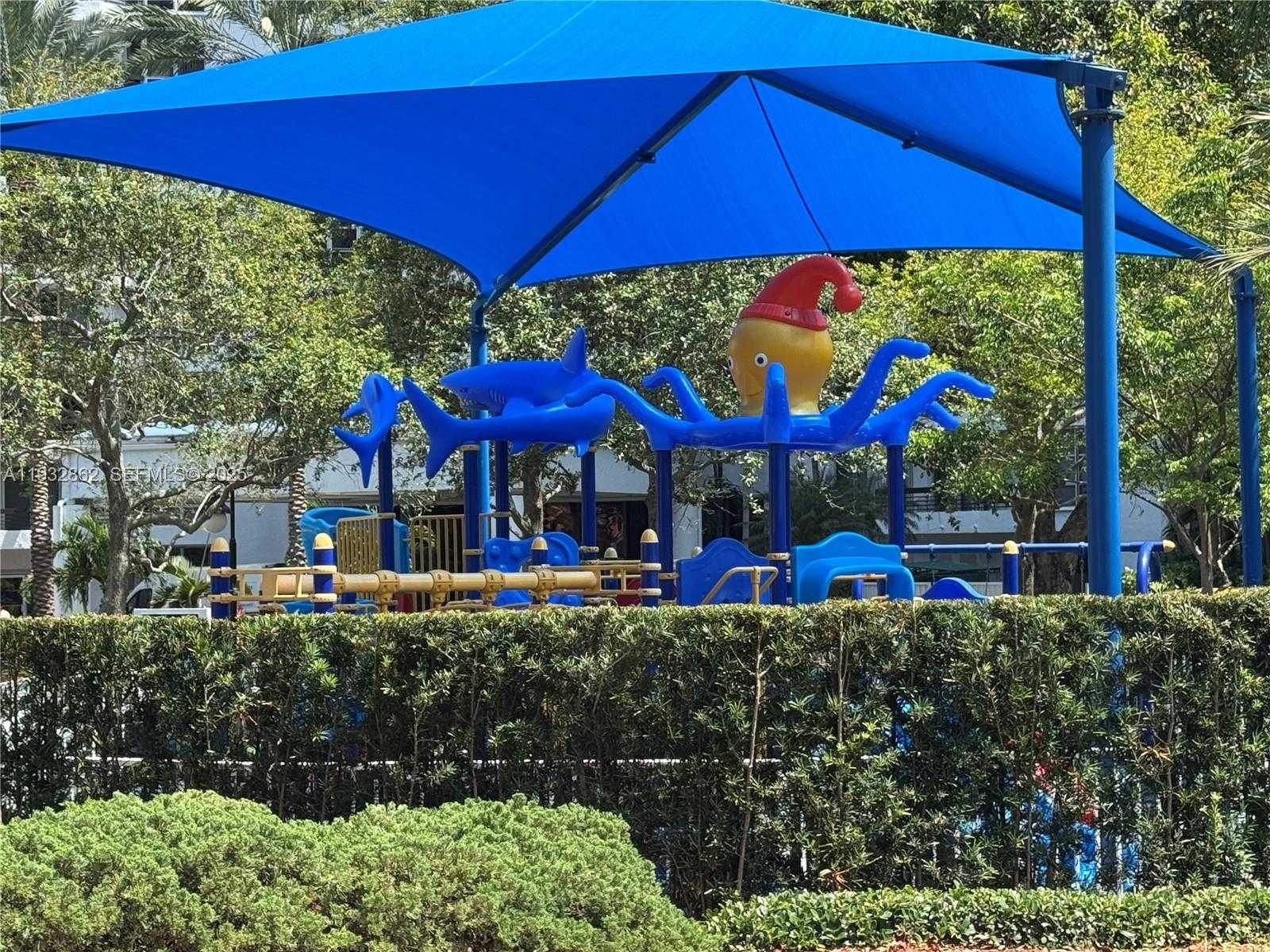 Small Image of 3530 MYSTIC POINTE DR #1212, Aventura Number 29