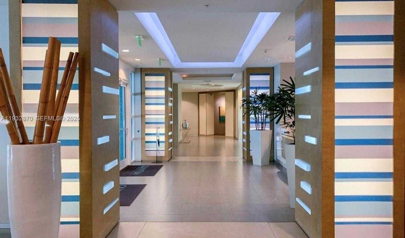 Small Image of 1900 NORTH BAYSHORE DR #710, Miami Number 22