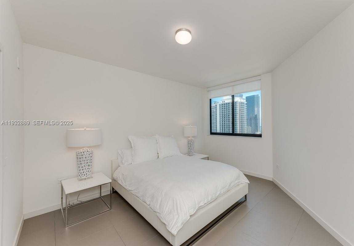 Small Image of 999 SOUTH WEST 1ST AVE #3216, Miami Number 17