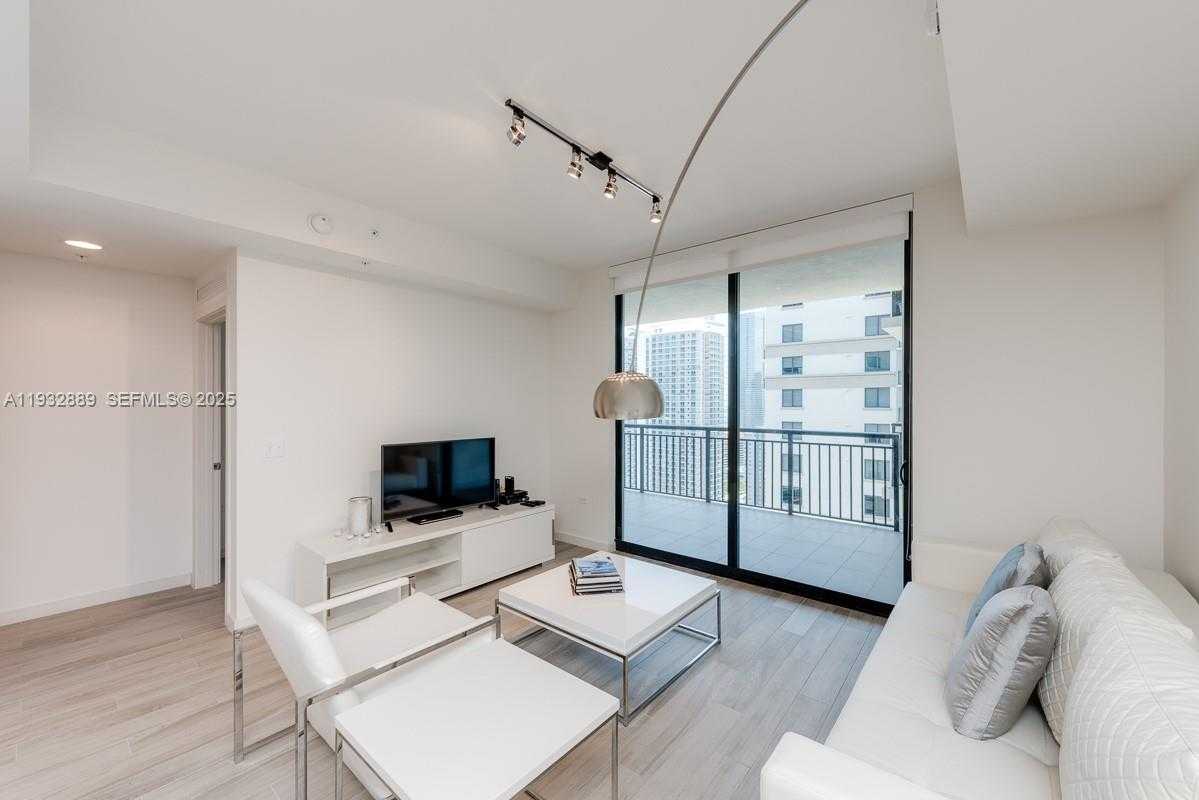 Small Image of 999 SOUTH WEST 1ST AVE #3216, Miami Number 2