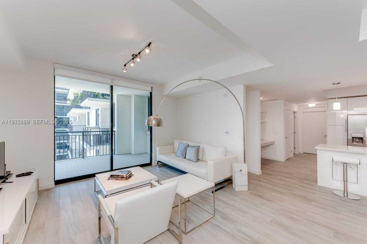 Small Image of 999 SOUTH WEST 1ST AVE #3216, Miami Number 3