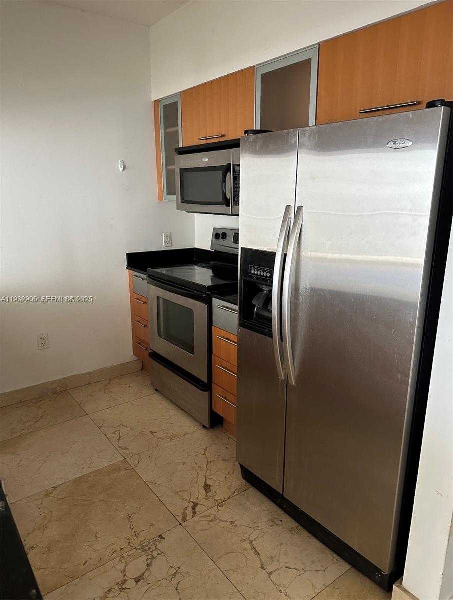 Small Image of 1750 NORTH BAYSHORE DR #2603, Miami Number 5