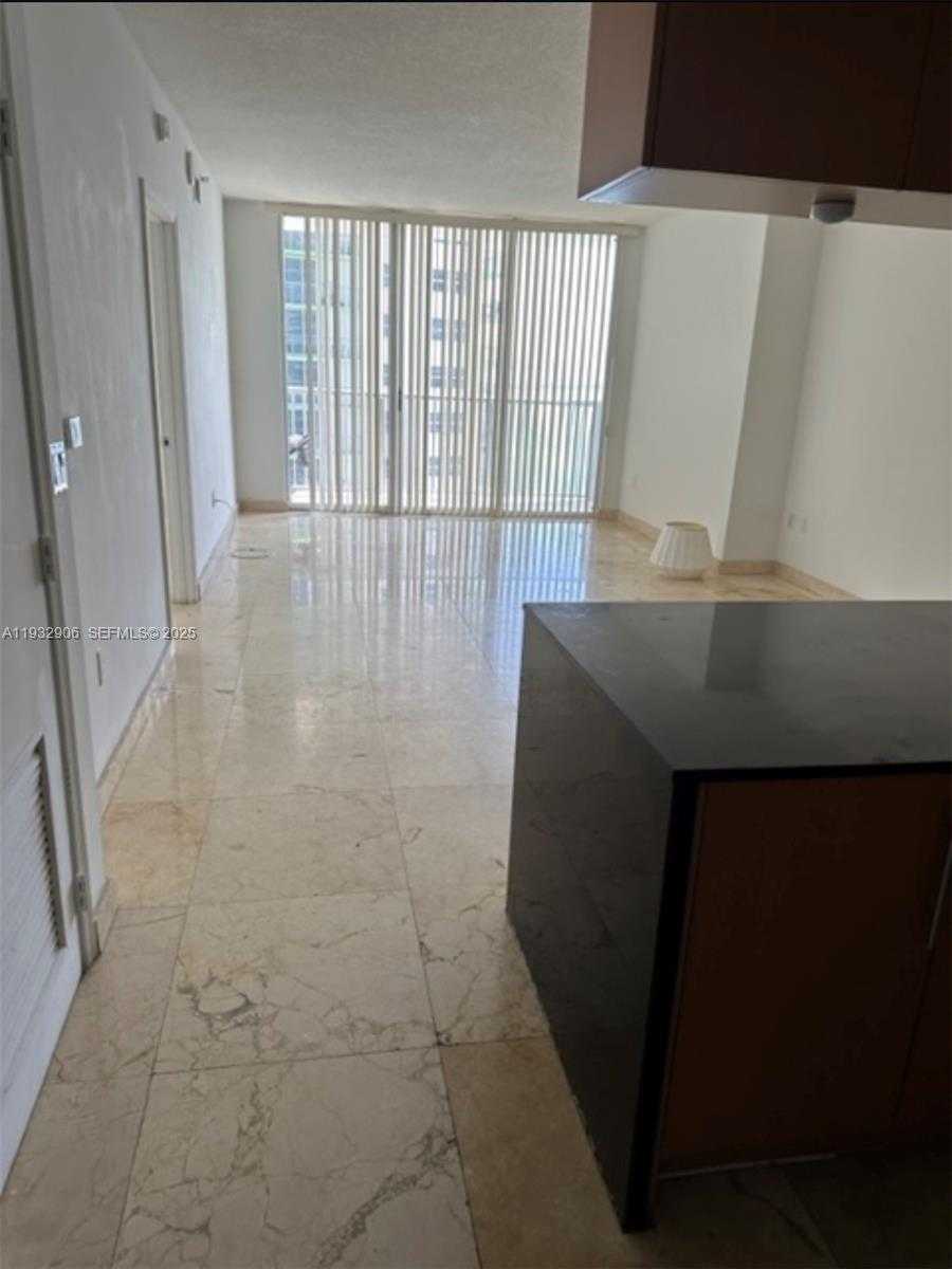Small Image of 1750 NORTH BAYSHORE DR #2603, Miami Number 7