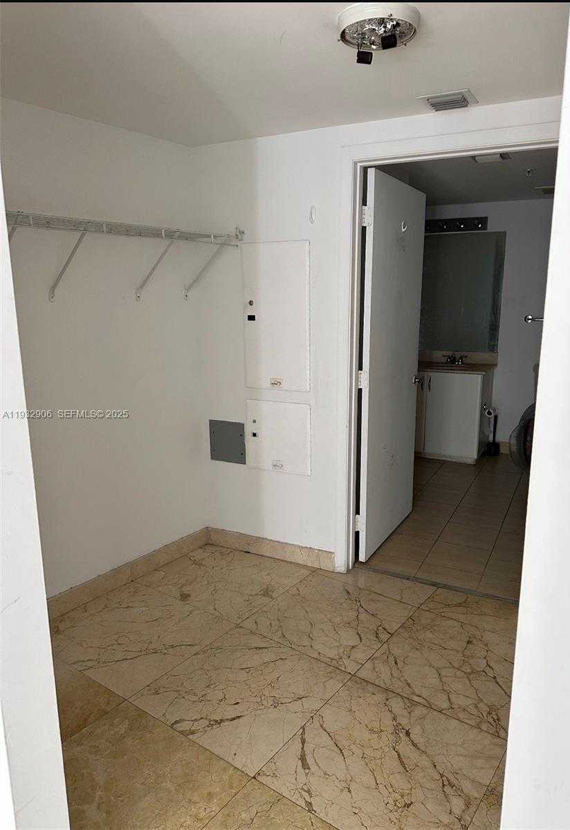 Small Image of 1750 NORTH BAYSHORE DR #2603, Miami Number 8