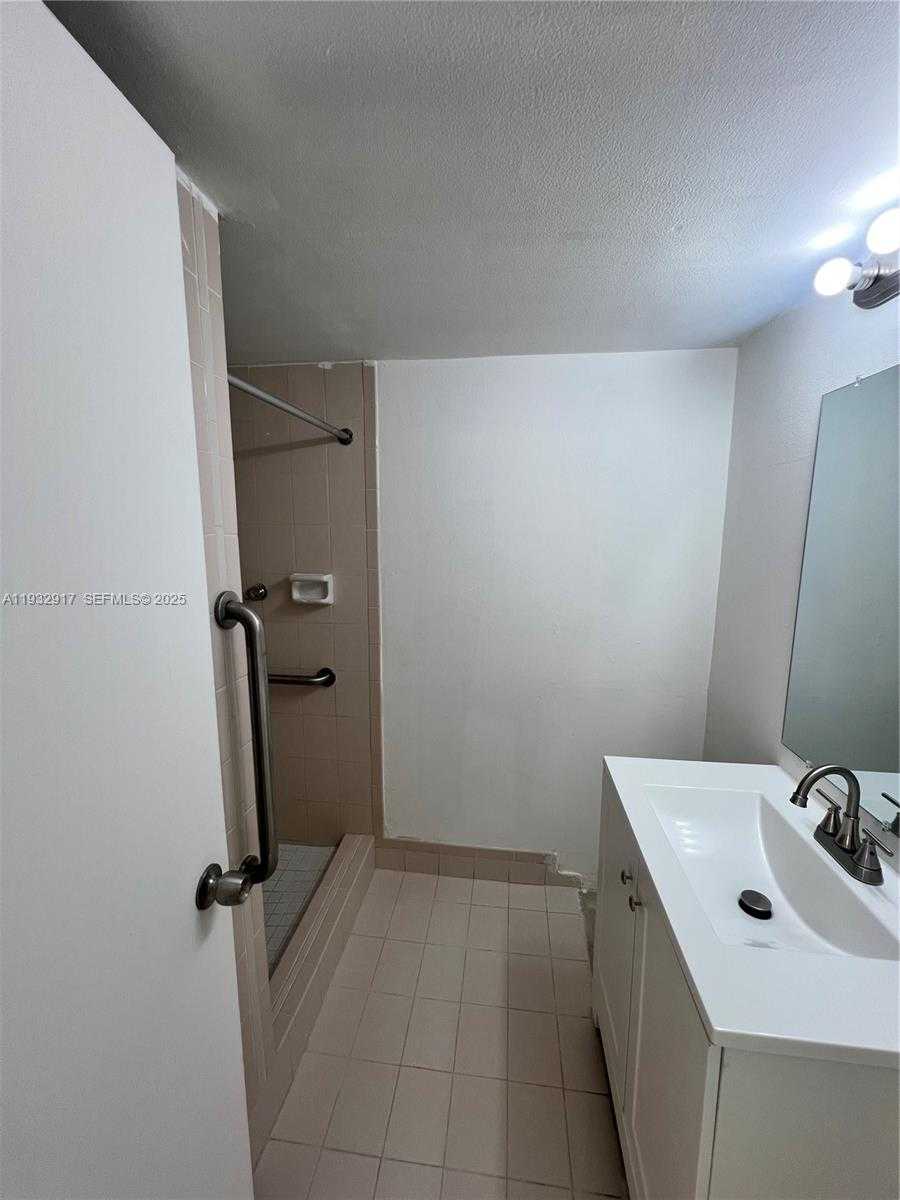 Small Image of 4717 NORTH WEST 7TH ST #601-10, Miami Number 13