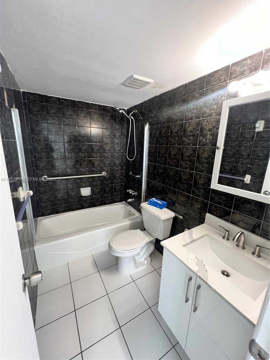 Small Image of 4717 NORTH WEST 7TH ST #601-10, Miami Number 19