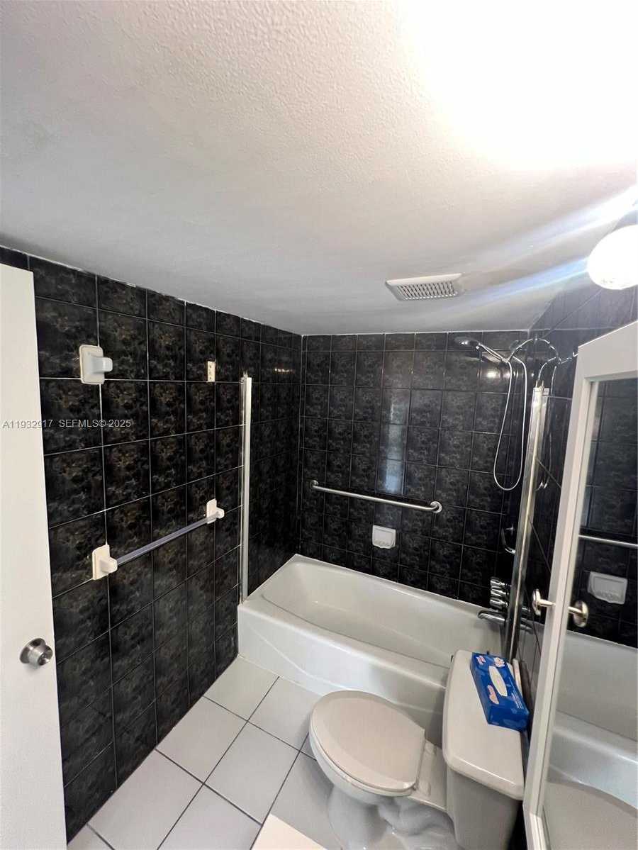 Small Image of 4717 NORTH WEST 7TH ST #601-10, Miami Number 20