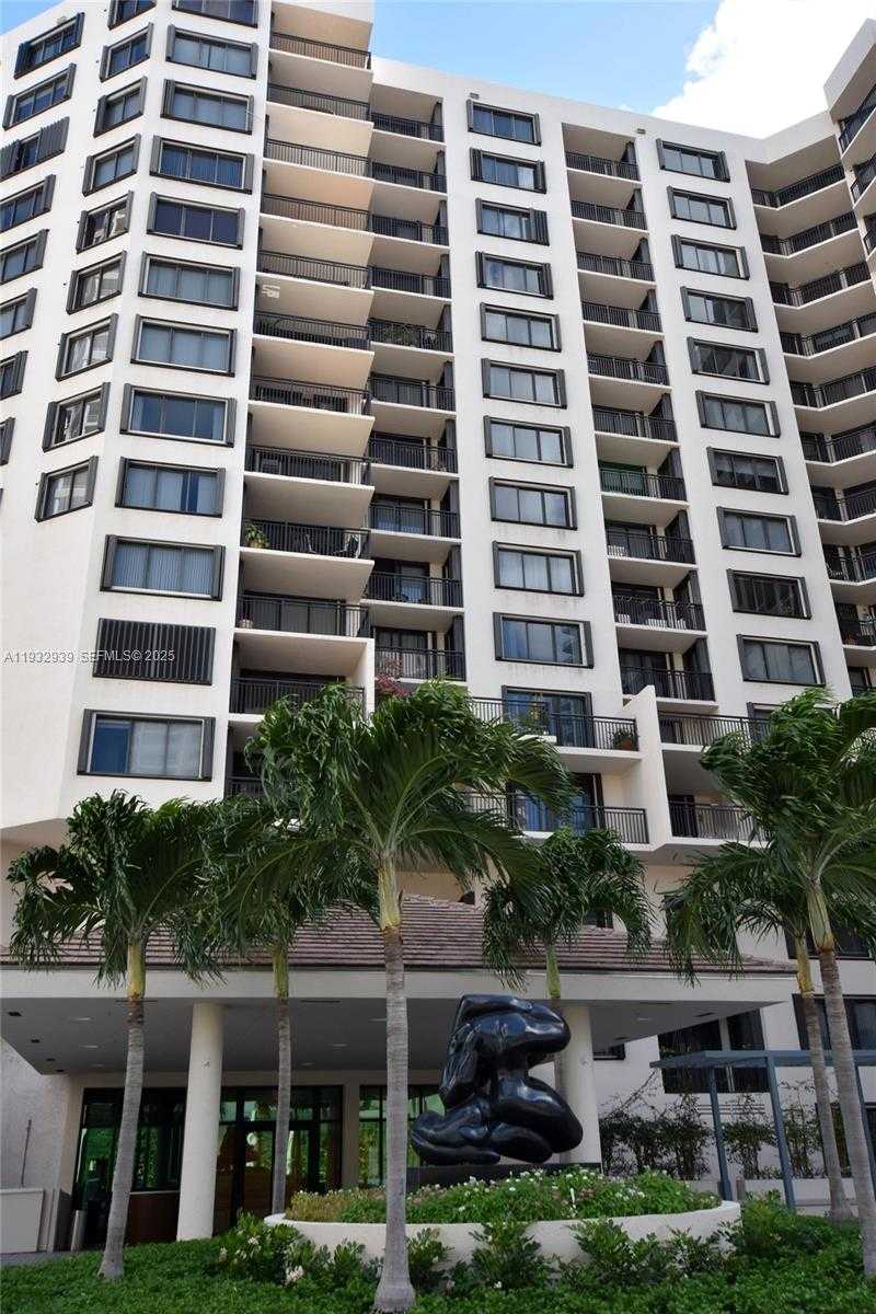 Small Image of 540 BRICKELL KEY DR #826, Miami Number 37