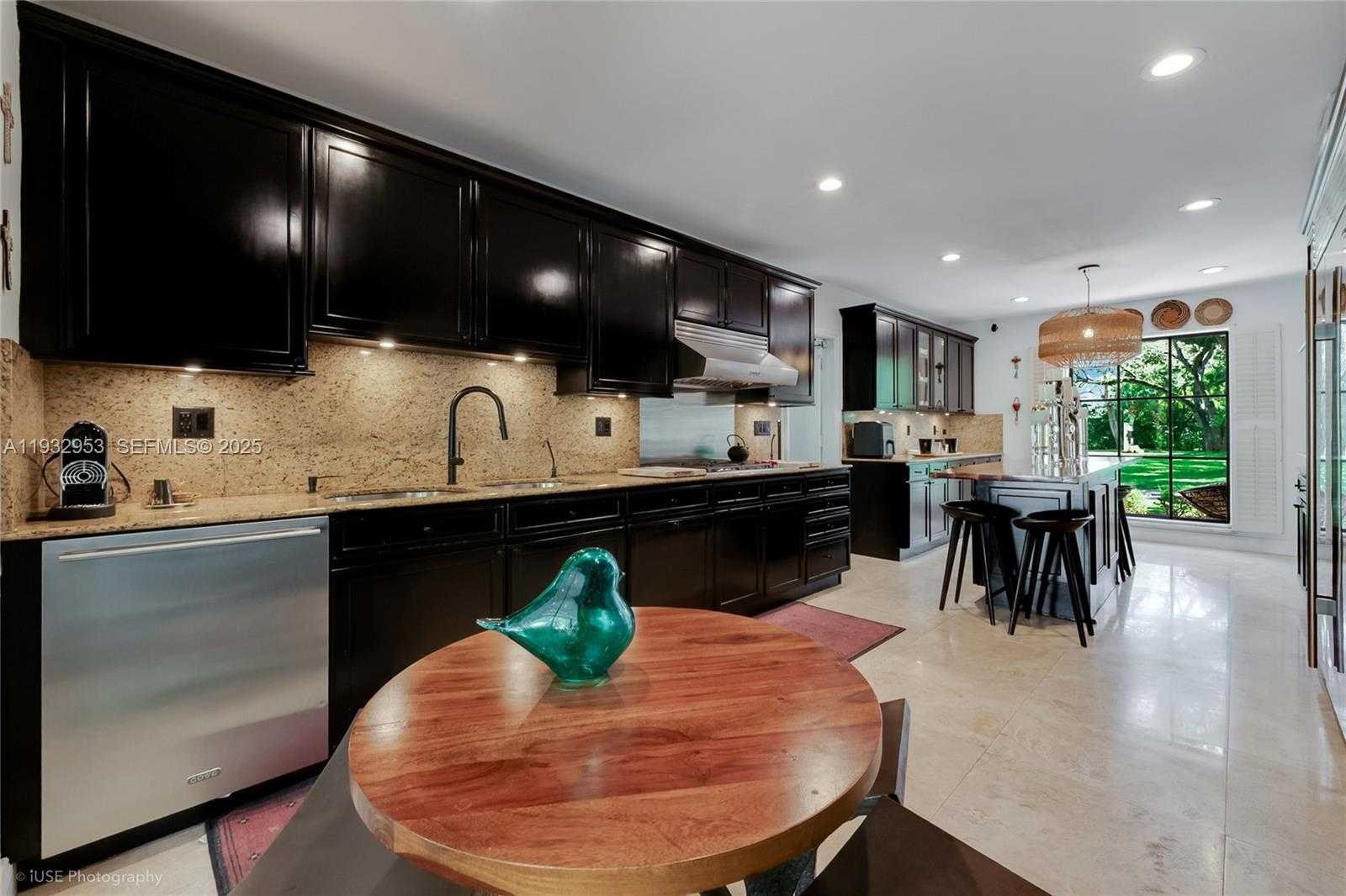 Small Image of 10700 OLD CUTLER RD, Coral Gables Number 10