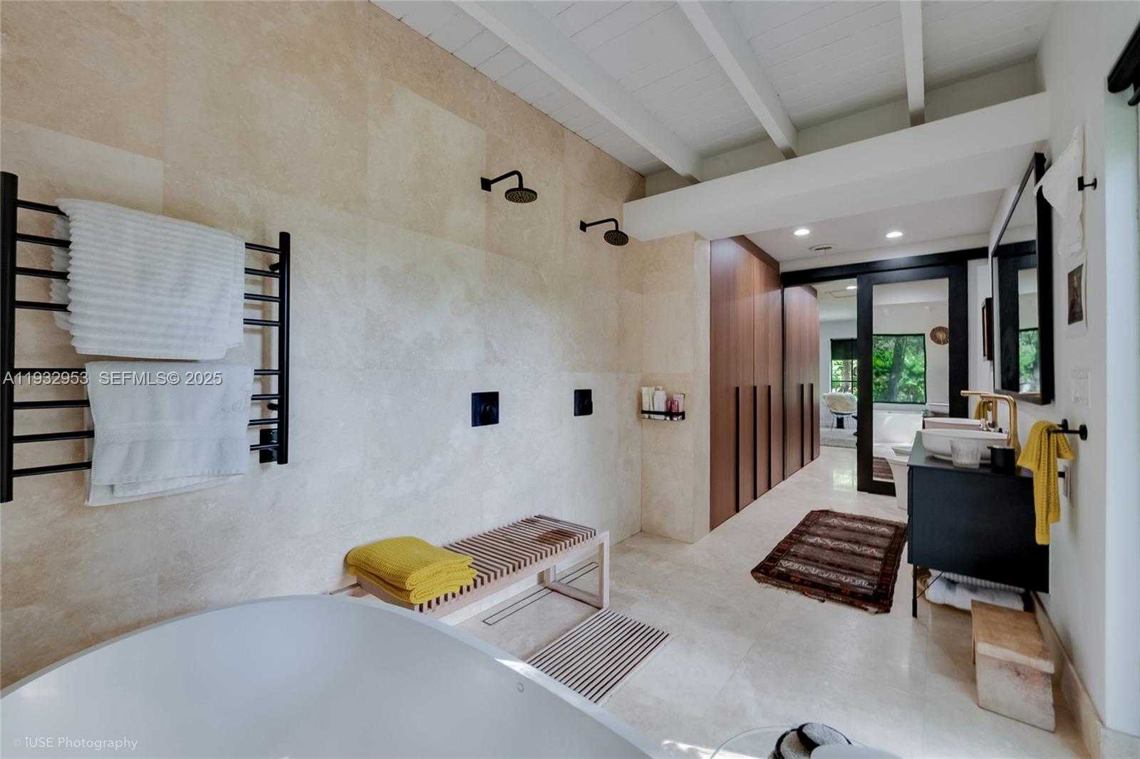 Small Image of 10700 OLD CUTLER RD, Coral Gables Number 12