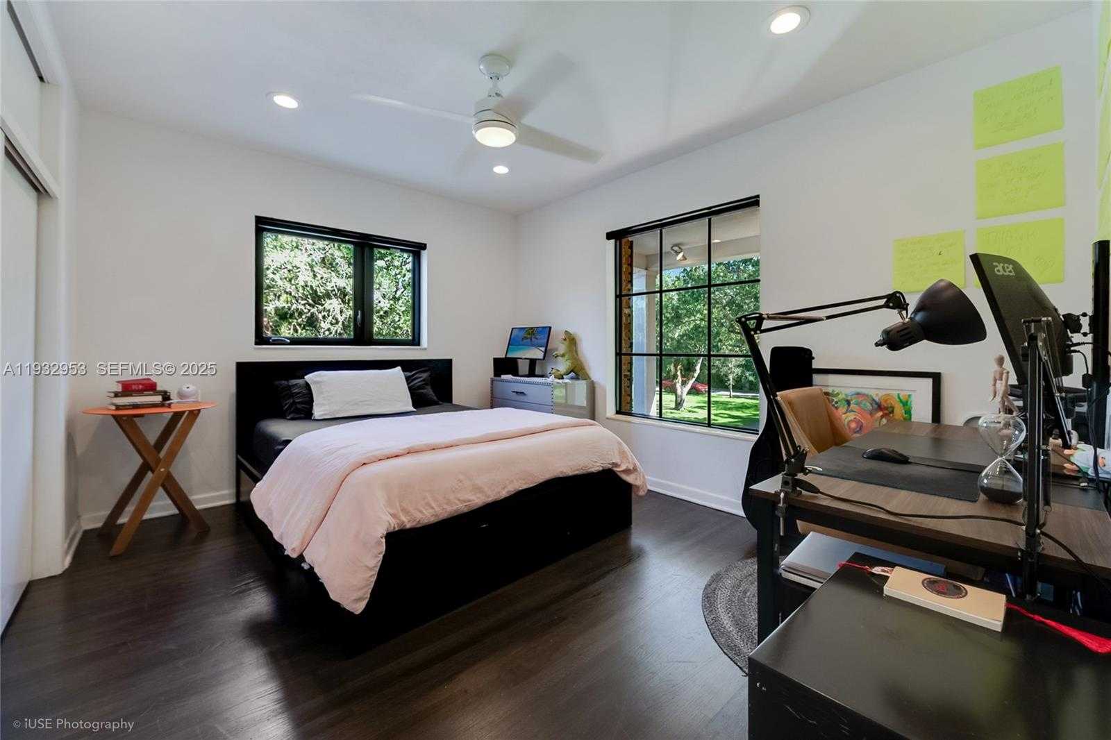 Small Image of 10700 OLD CUTLER RD, Coral Gables Number 17