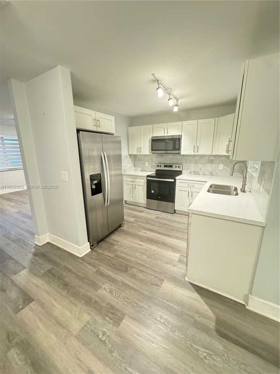 Small Image of 1020 NORTH 74TH TER, Hollywood Number 2