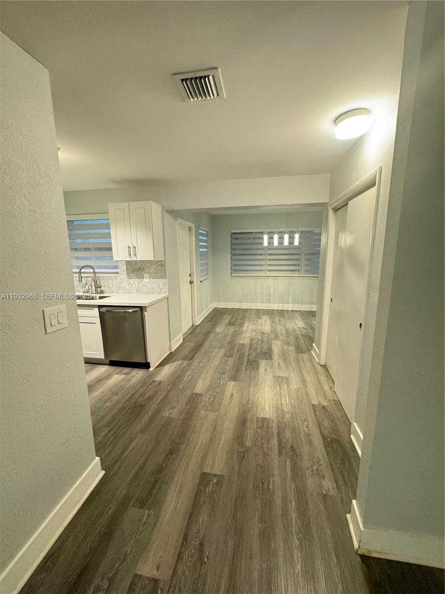 Small Image of 1020 NORTH 74TH TER, Hollywood Number 3