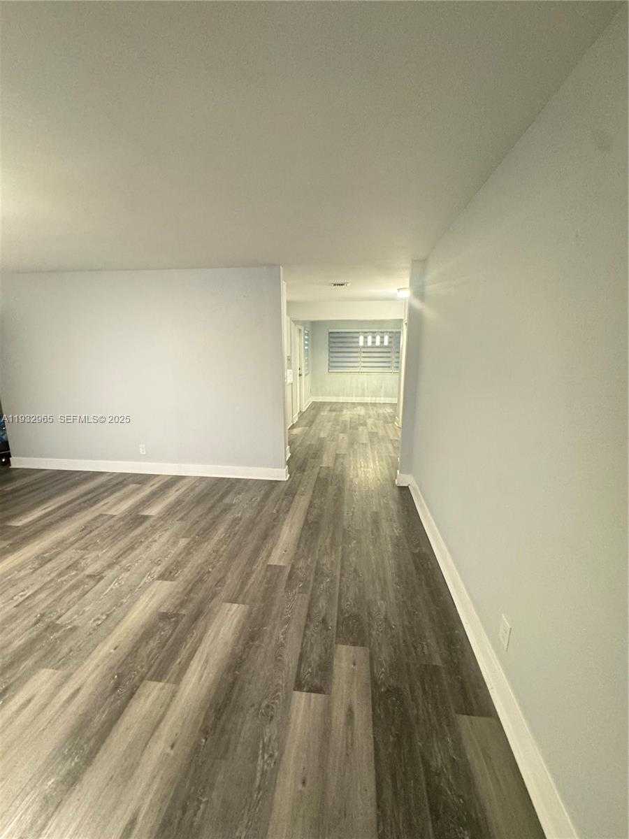Small Image of 1020 NORTH 74TH TER, Hollywood Number 5