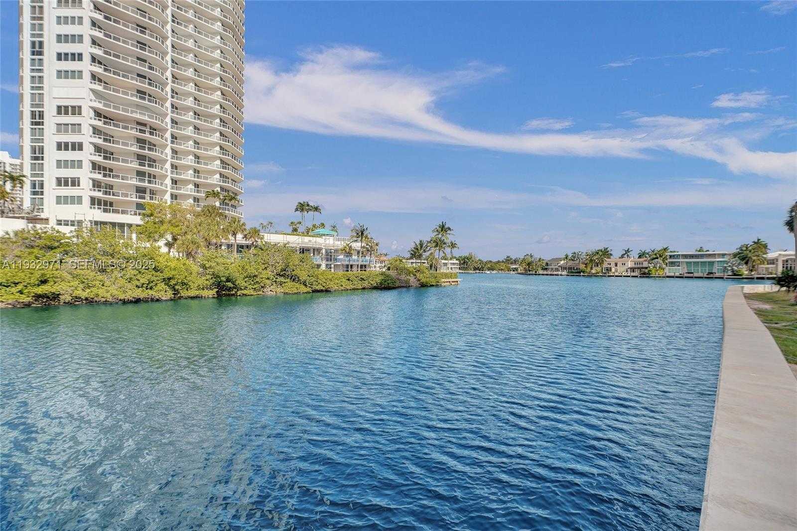 Small Image of 20515 EAST COUNTRY CLUB DR #249, Aventura Number 1