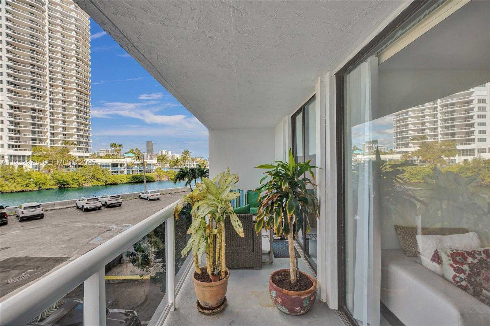 Small Image of 20515 EAST COUNTRY CLUB DR #249, Aventura Number 2