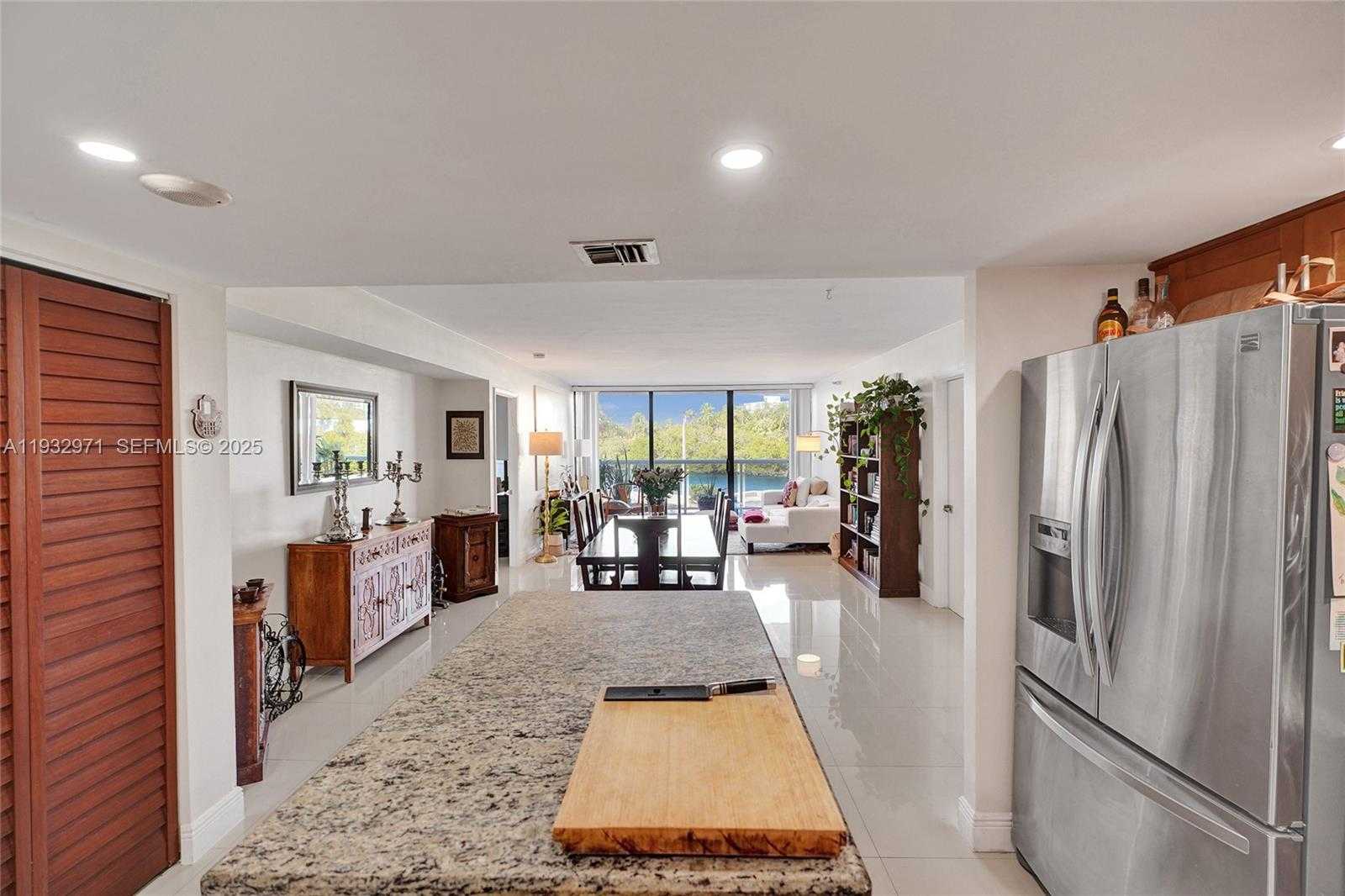 Small Image of 20515 EAST COUNTRY CLUB DR #249, Aventura Number 20