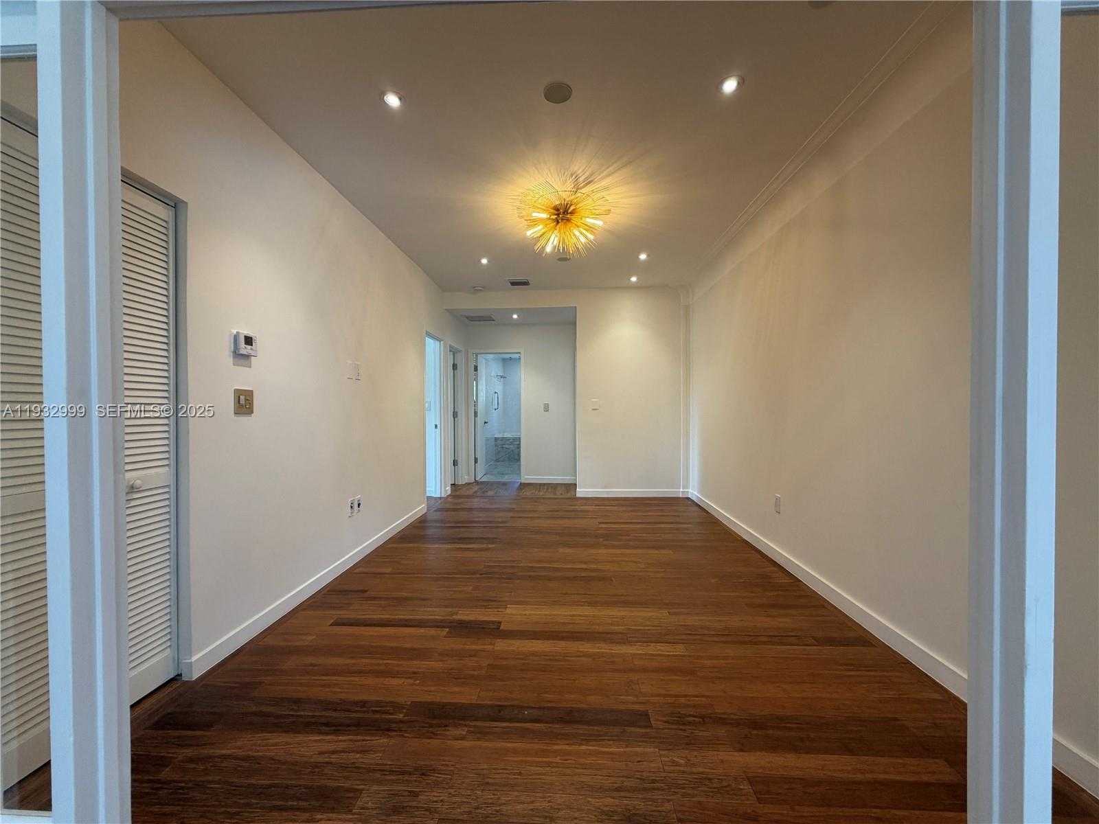 Small Image of 621 WEST DILIDO DR, Miami Beach Number 10