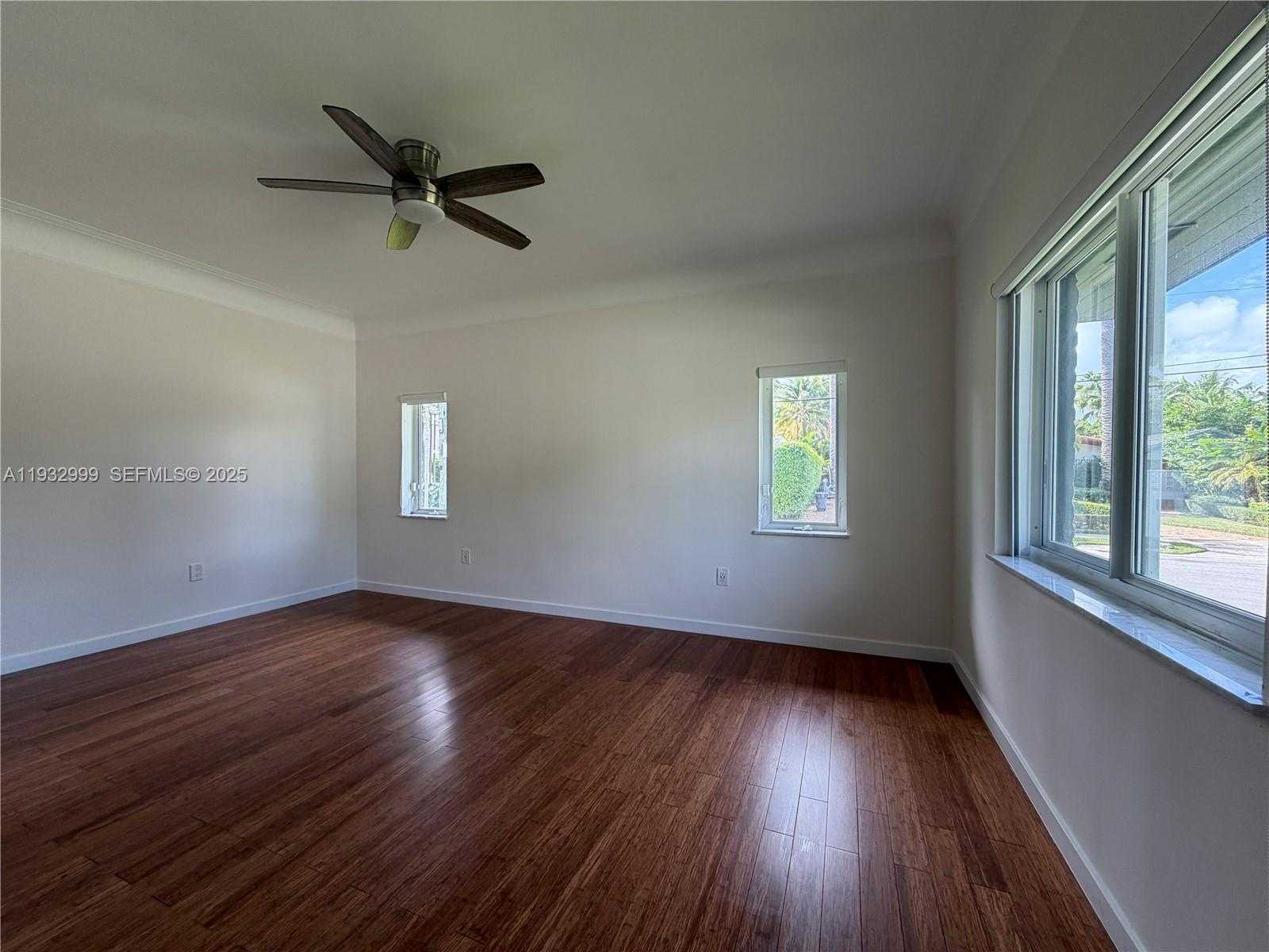 Small Image of 621 WEST DILIDO DR, Miami Beach Number 20