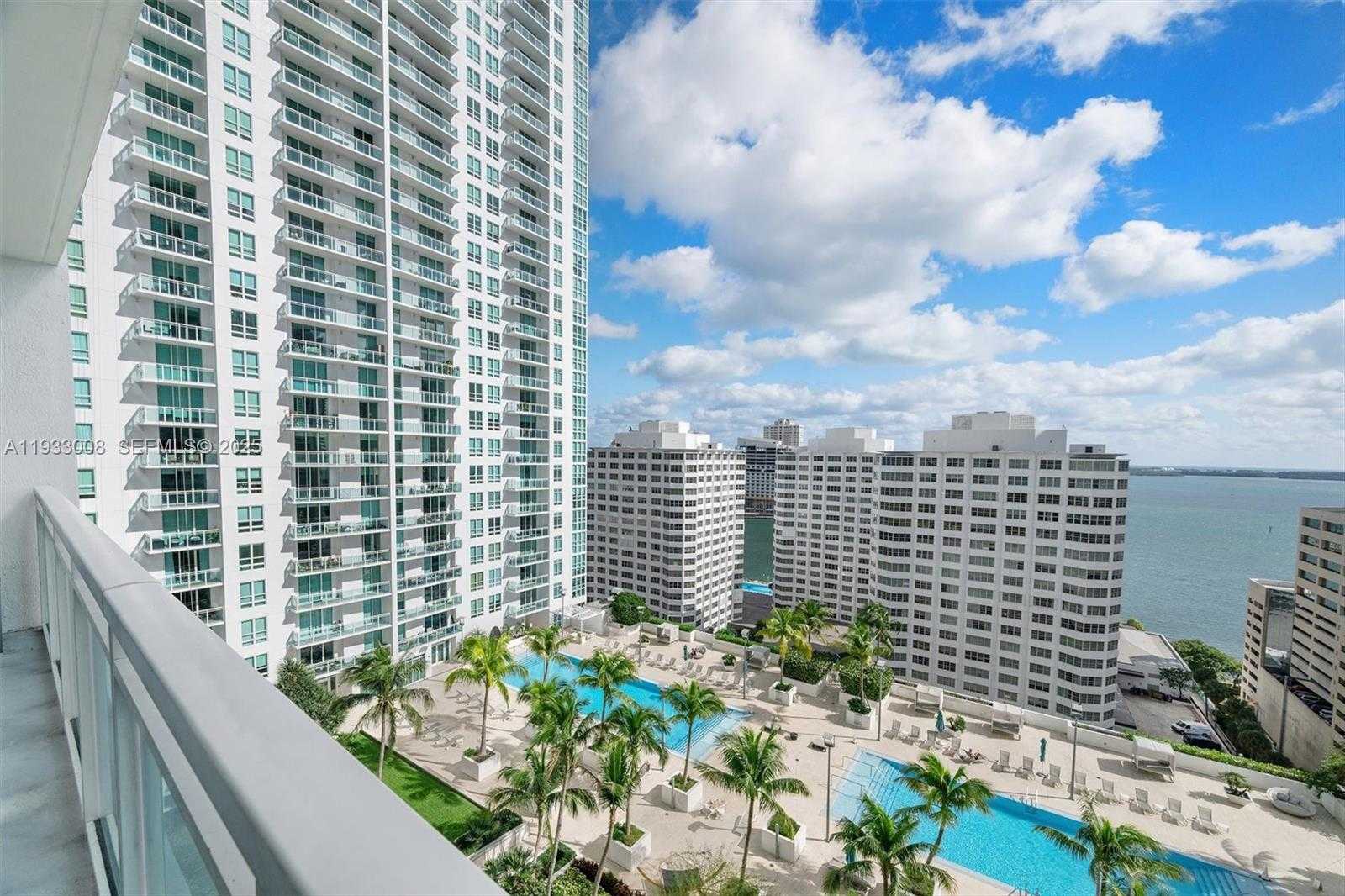 Small Image of 951 BRICKELL AVE #1806, Miami Number 2