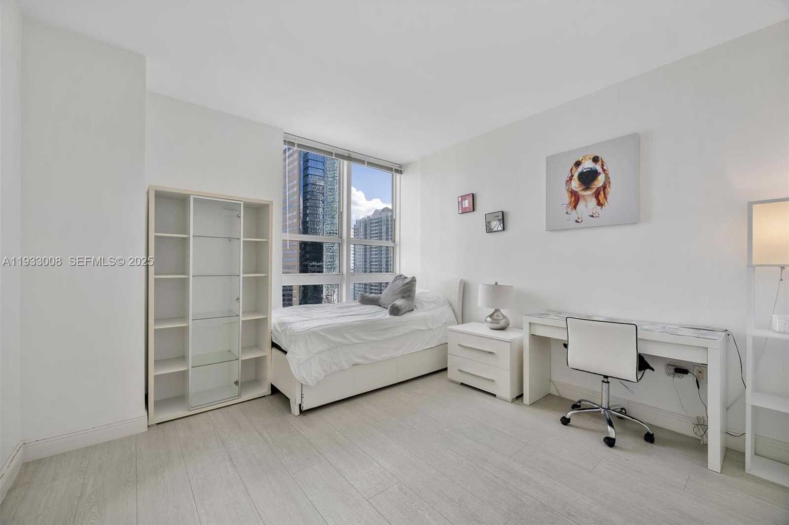Small Image of 951 BRICKELL AVE #1806, Miami Number 23