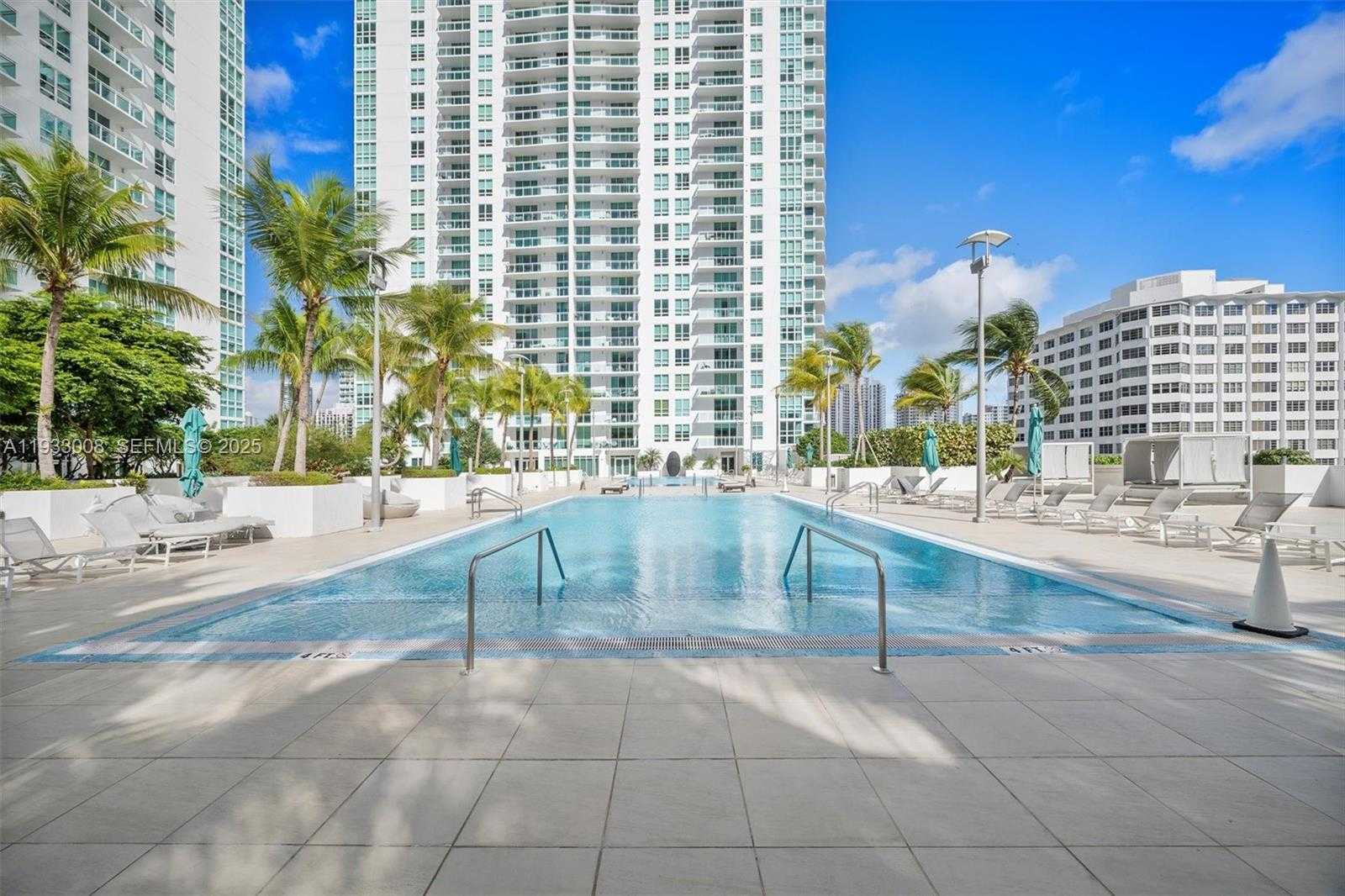 Small Image of 951 BRICKELL AVE #1806, Miami Number 29