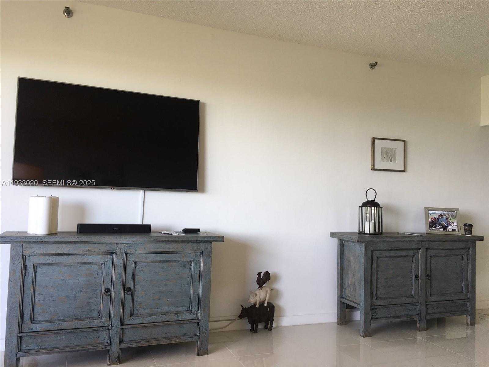 Small Image of 201 CRANDON BLVD #604, Key Biscayne Number 3