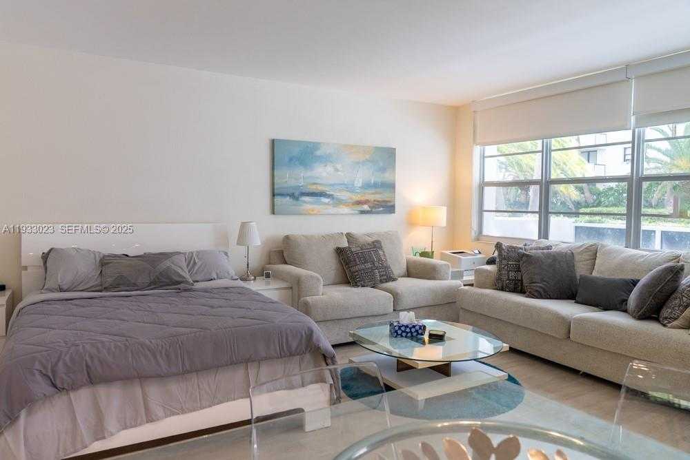 Small Image of 100 LINCOLN RD #330, Miami Beach Number 2