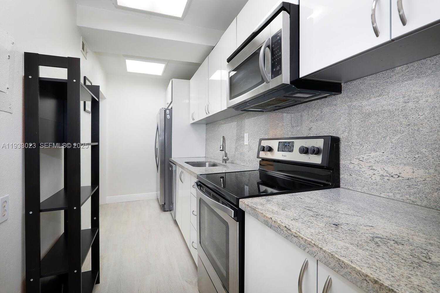 Small Image of 100 LINCOLN RD #330, Miami Beach Number 5