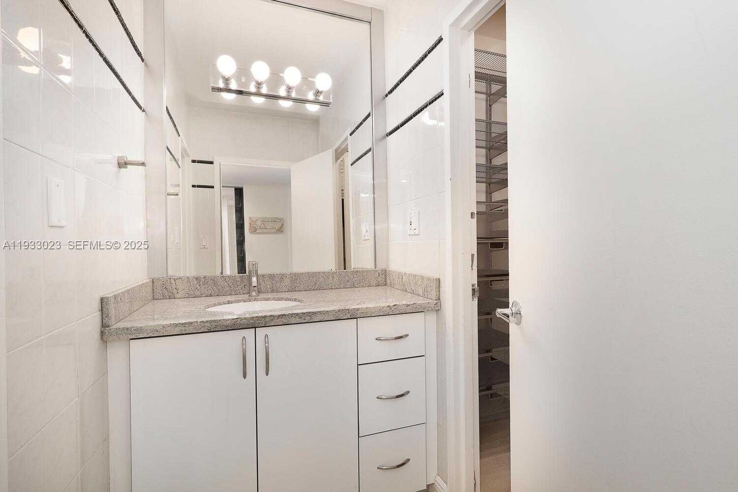 Small Image of 100 LINCOLN RD #330, Miami Beach Number 8