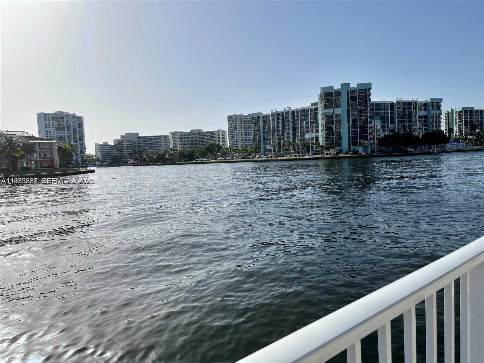 Small Image of 3800 SOUTH OCEAN DR #1723, Hollywood Number 15