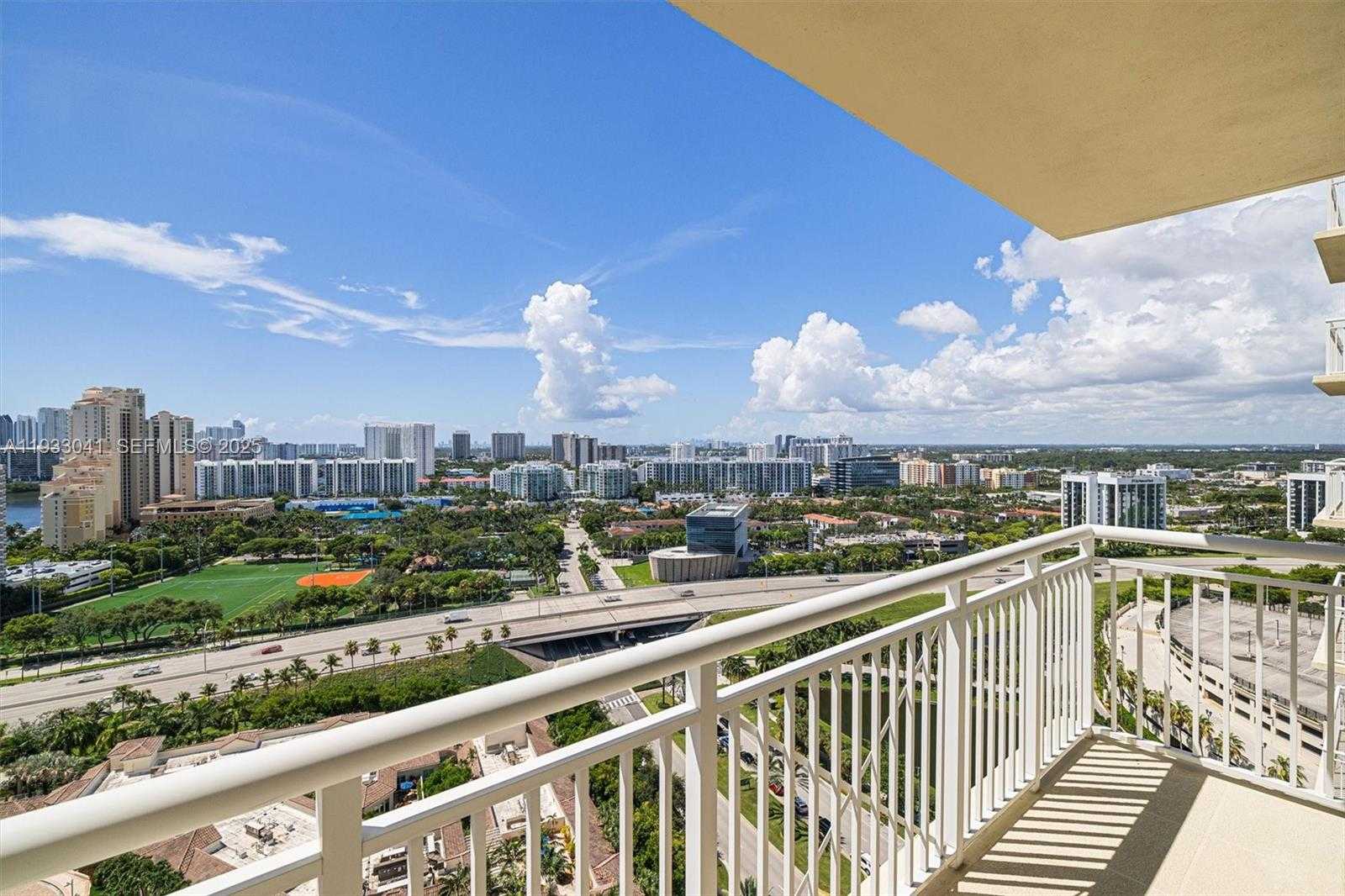 Small Image of 19501 WEST COUNTRY CLUB DR #2307, Aventura Number 12