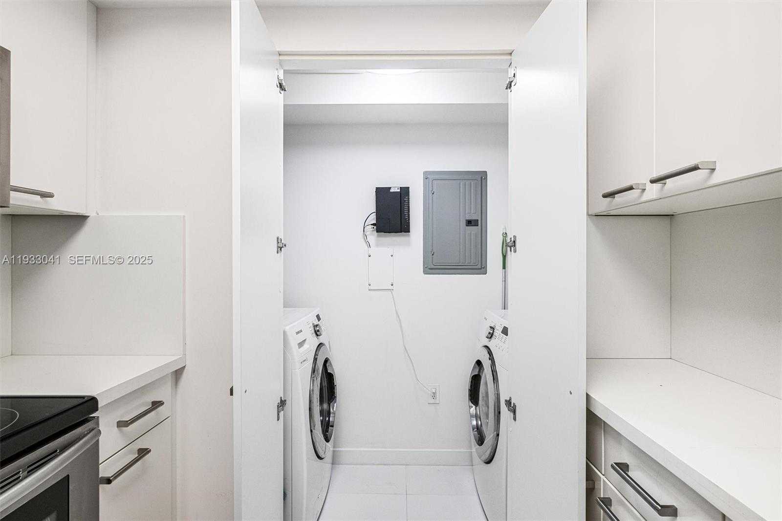 Small Image of 19501 WEST COUNTRY CLUB DR #2307, Aventura Number 7