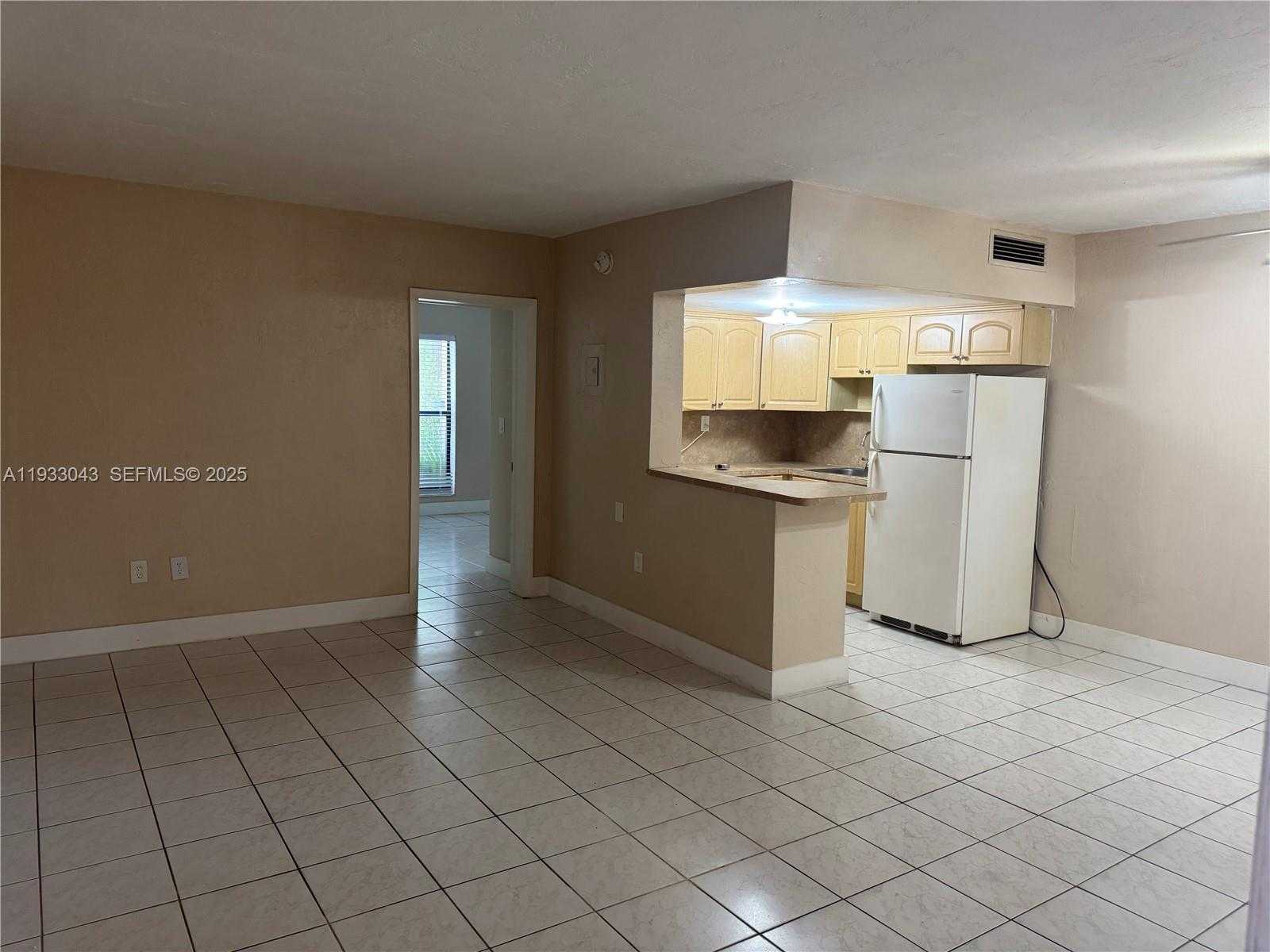 Small Image of 1280 WEST 54TH ST #209B, Hialeah Number 2