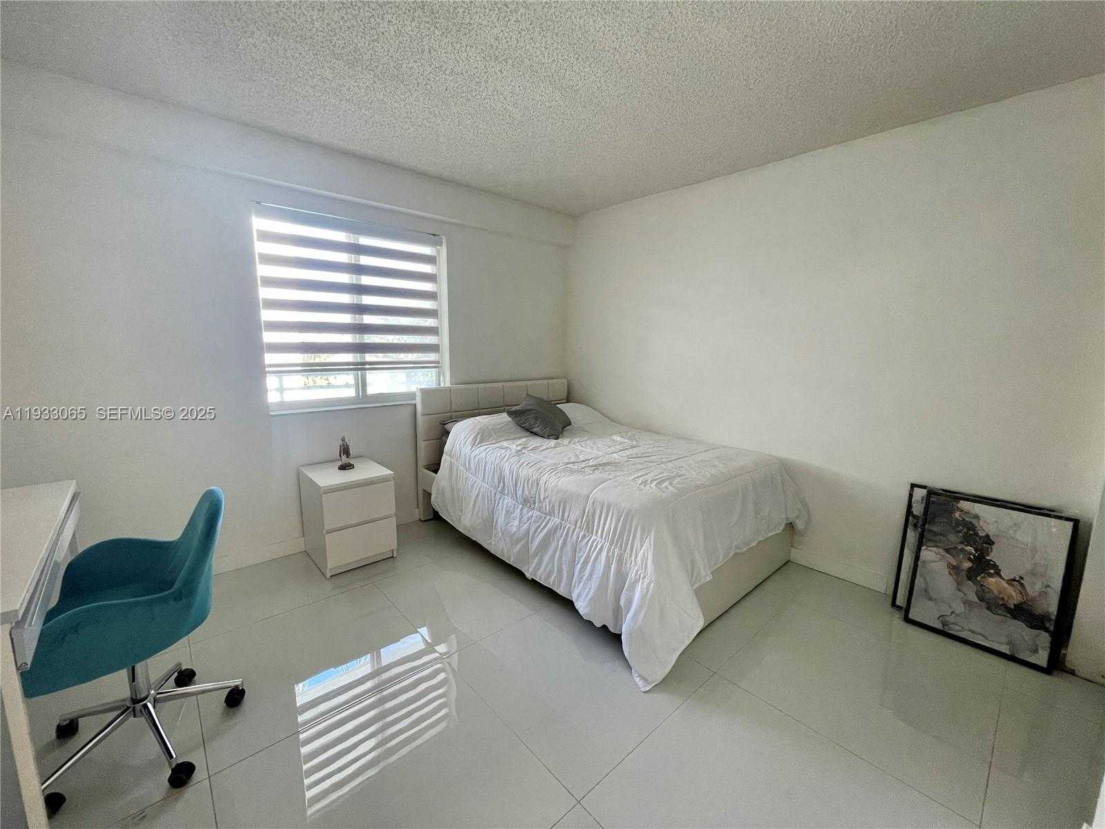 Small Image of 1401 BAY RD #304, Miami Beach Number 19