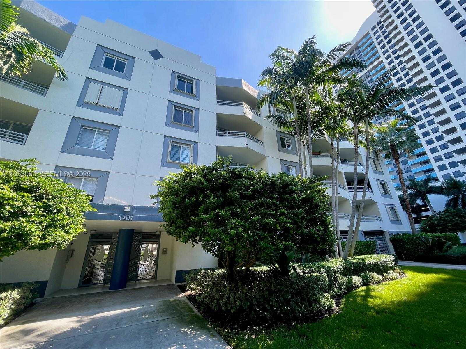 Small Image of 1401 BAY RD #304, Miami Beach Number 6