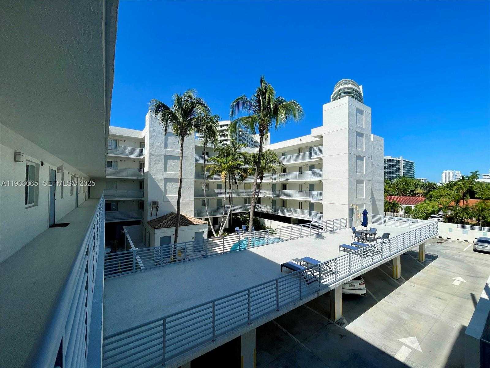 Small Image of 1401 BAY RD #304, Miami Beach Number 9