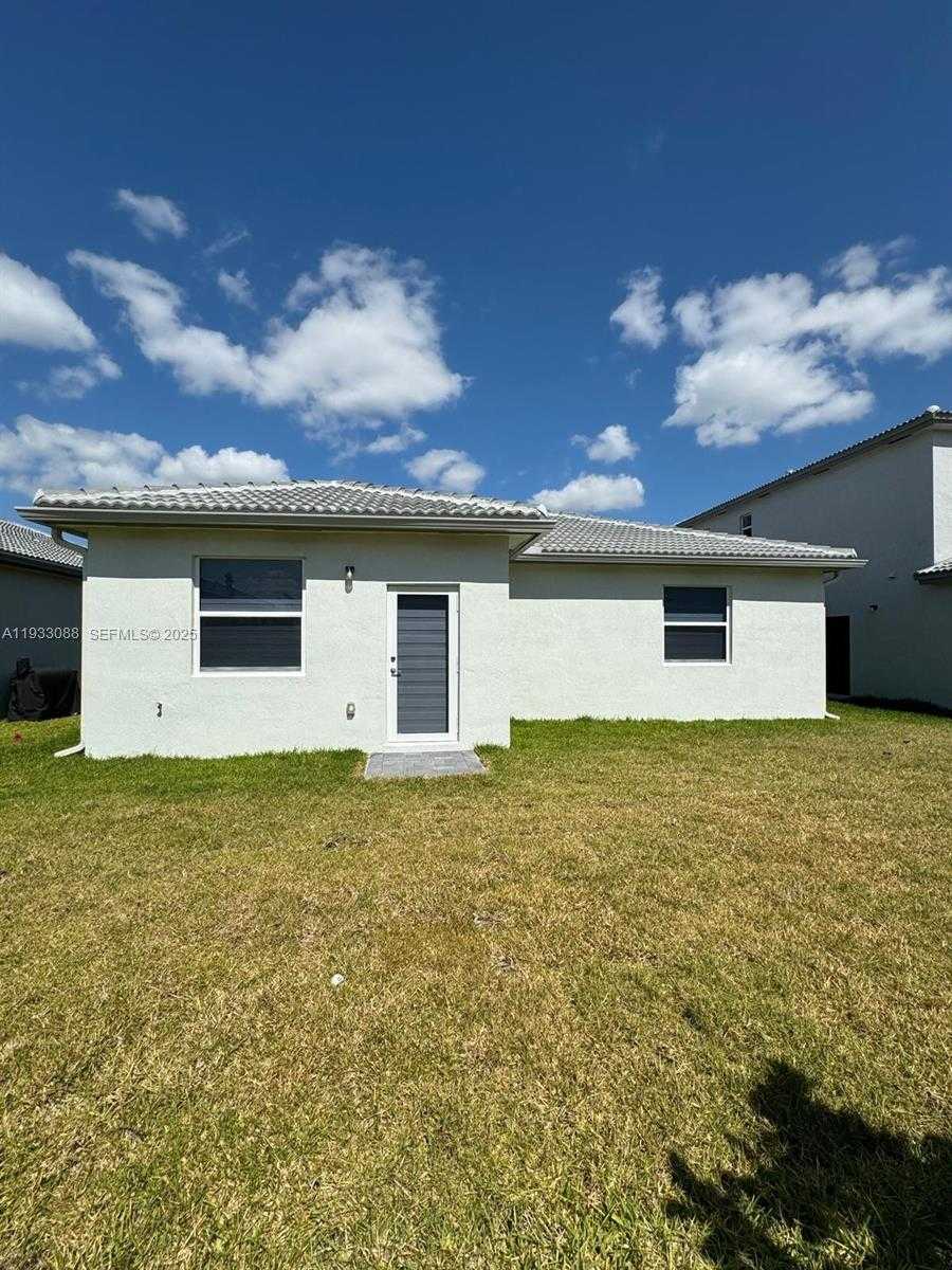 Small Image of Miami Number 28