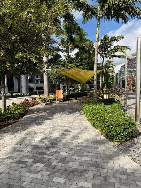 Small Image of 5300 PASEO BLVD #1107, Doral Number 15