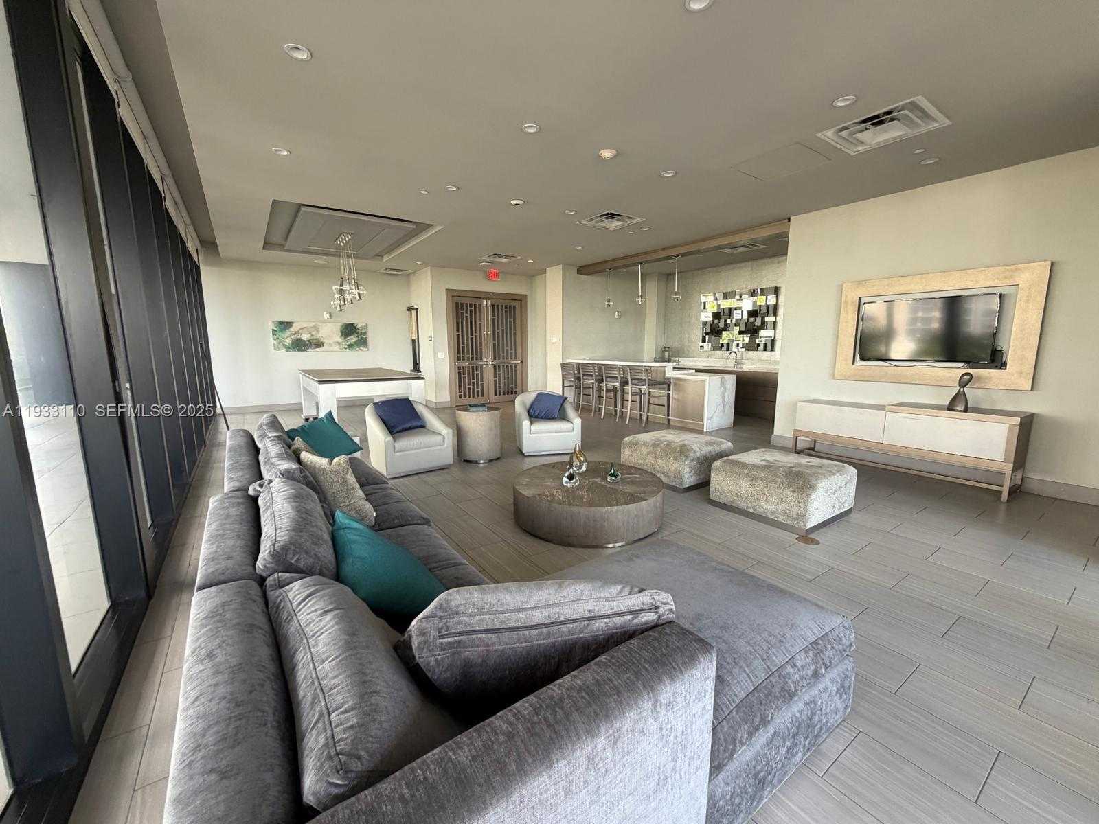 Small Image of 5300 PASEO BLVD #1107, Doral Number 18