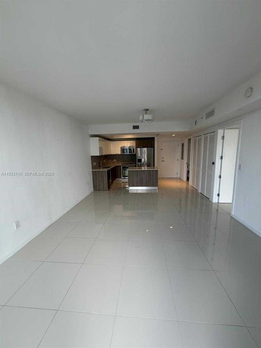 Small Image of 5300 PASEO BLVD #1107, Doral Number 31