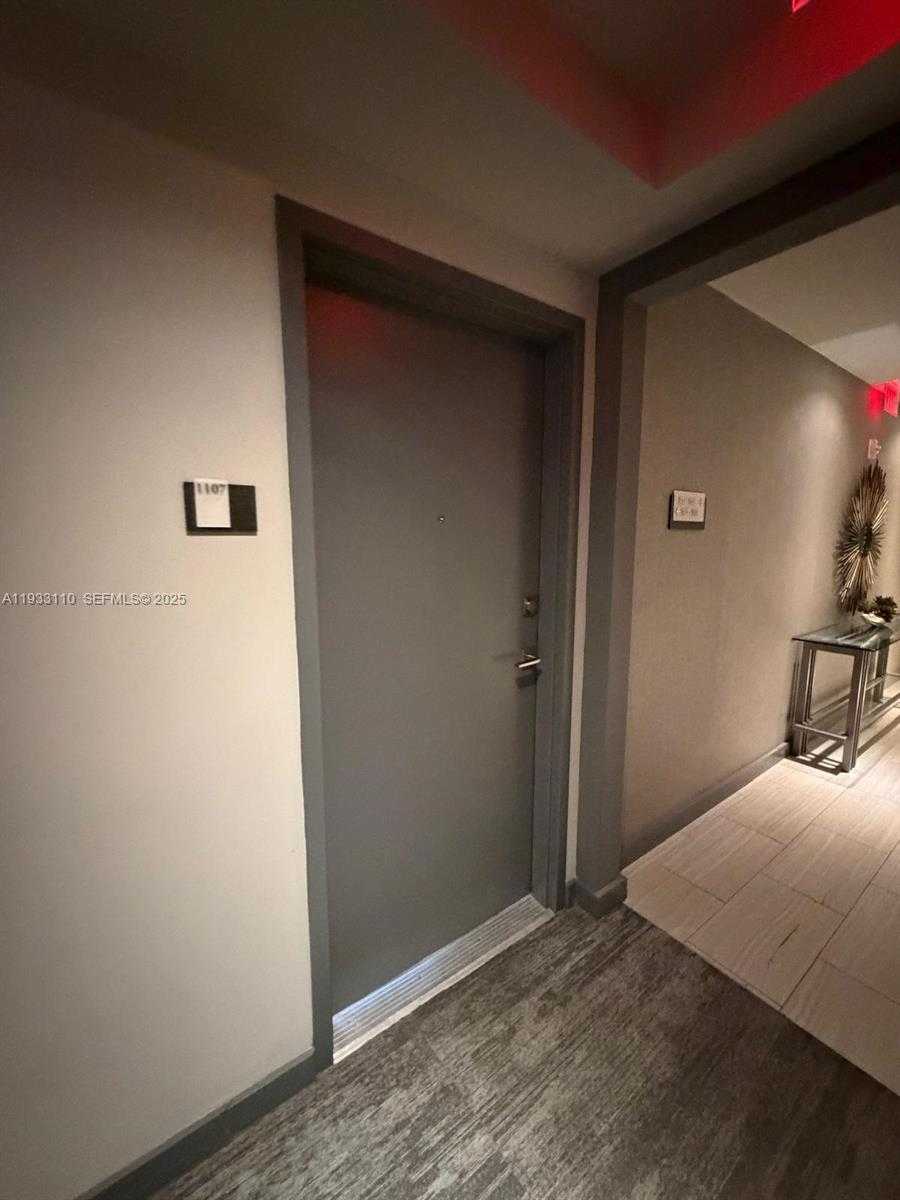 Small Image of 5300 PASEO BLVD #1107, Doral Number 41