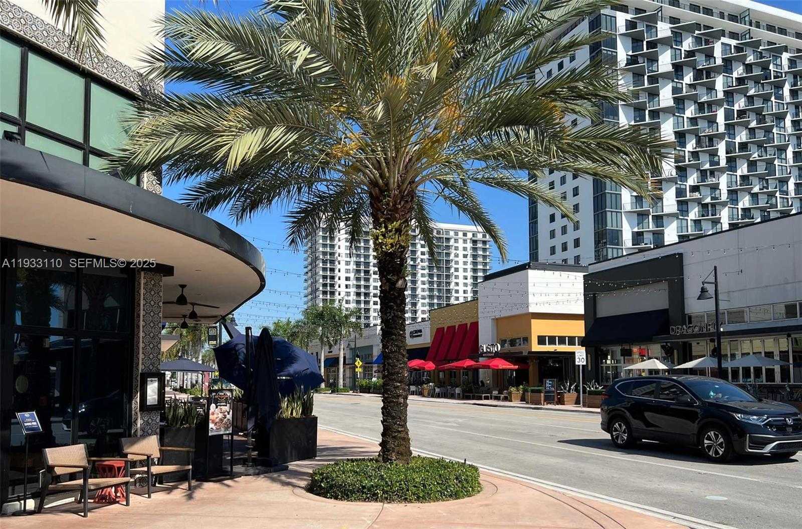 Small Image of 5300 PASEO BLVD #1107, Doral Number 7