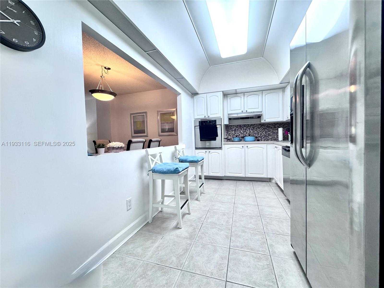 Small Image of 19390 COLLINS AVE #422, Sunny Isles Beach Number 6