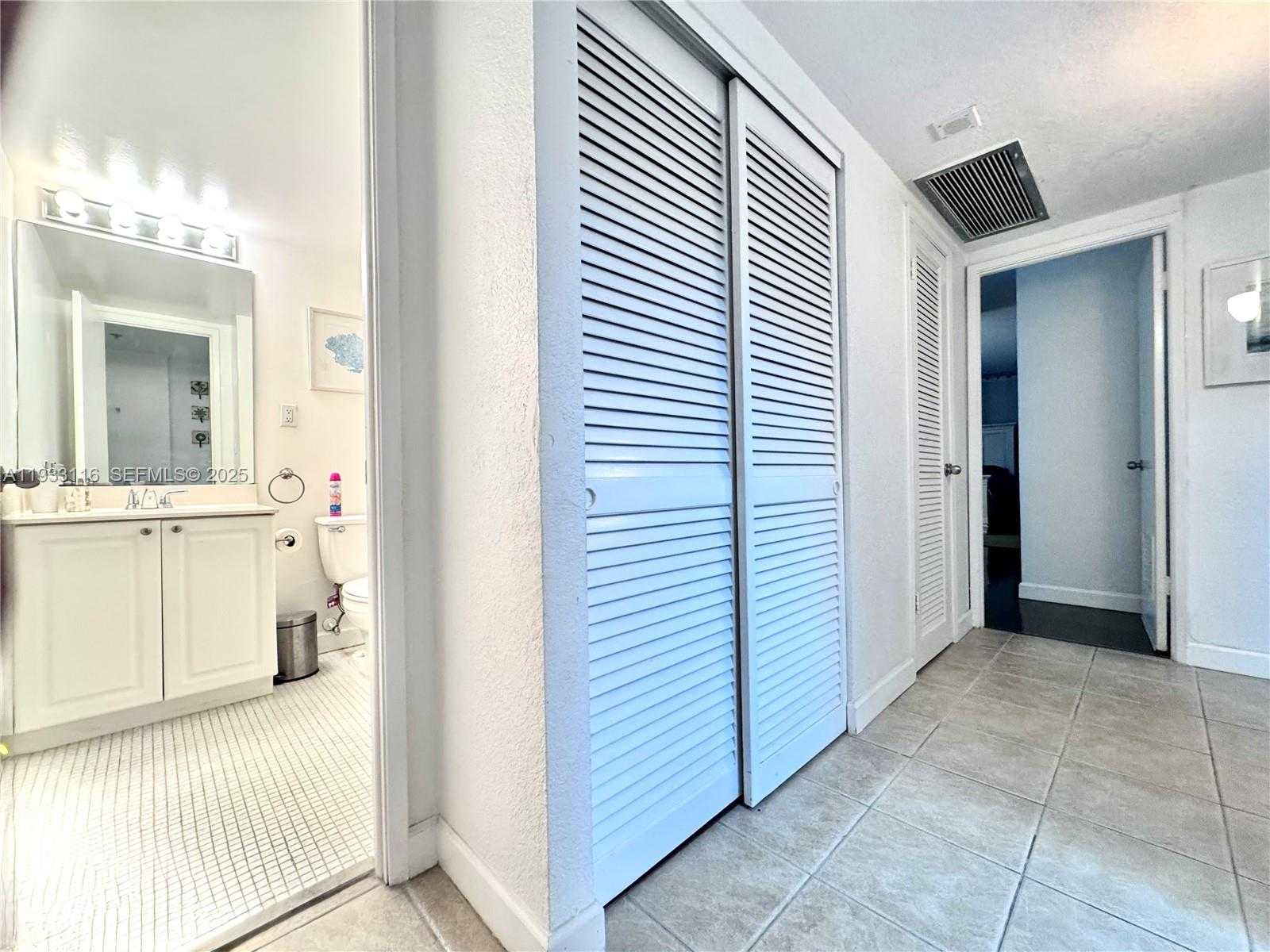 Small Image of 19390 COLLINS AVE #422, Sunny Isles Beach Number 8