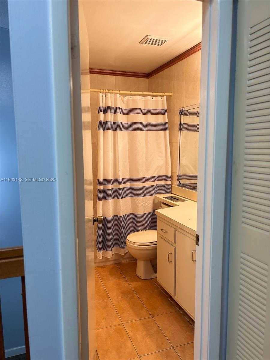 Small Image of 6460 NORTH WEST 192ND TER #6460, Hialeah Number 11