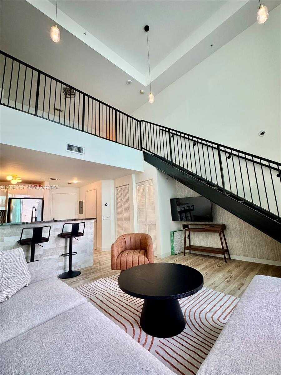 Small Image of 300 SOUTH BISCAYNE BLVD #L-1210, Miami Number 13