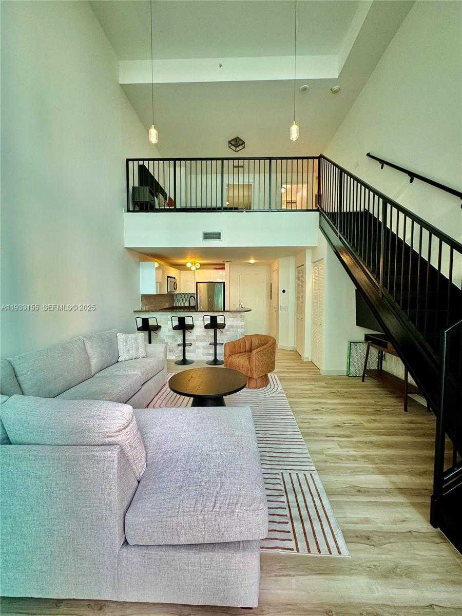 Small Image of 300 SOUTH BISCAYNE BLVD #L-1210, Miami Number 14